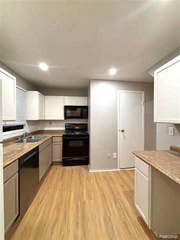 5025 Crooks Road 42  Royal Oak MI 48073 photo