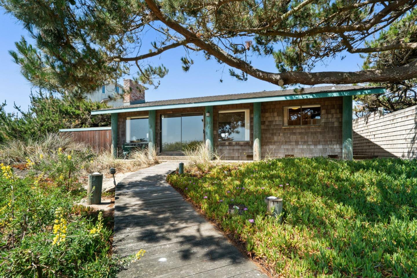 Property Photo: 66 Avocet Circle CA 95076