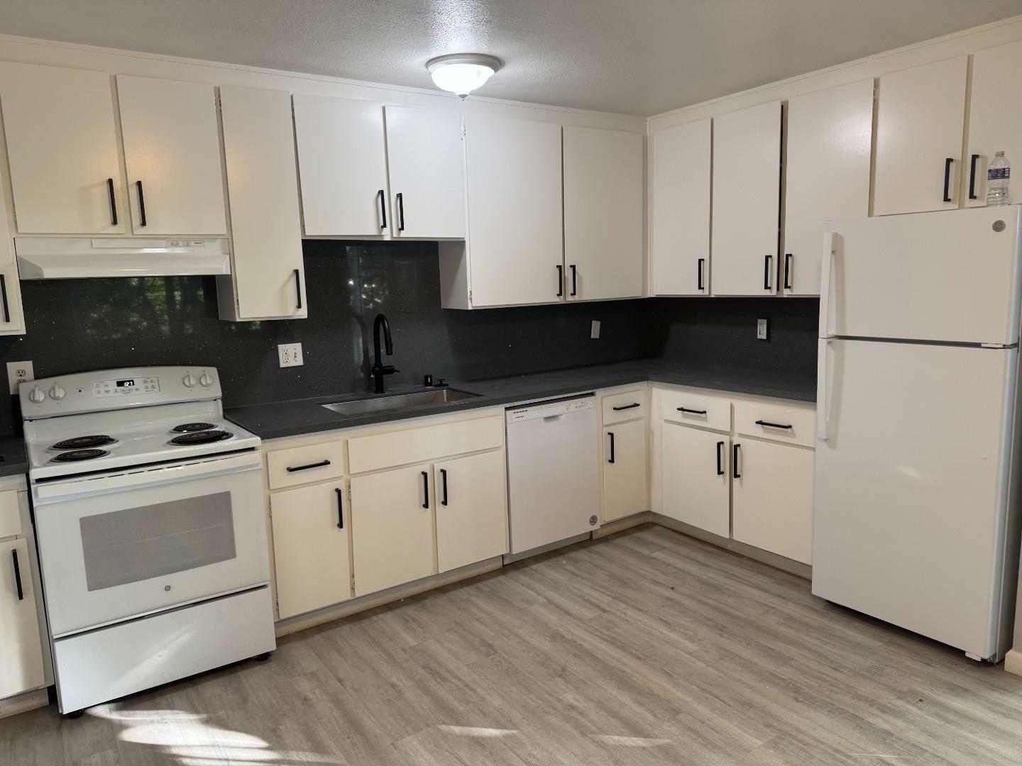 Property Photo: 4941 Canto Drive 3 CA 95124