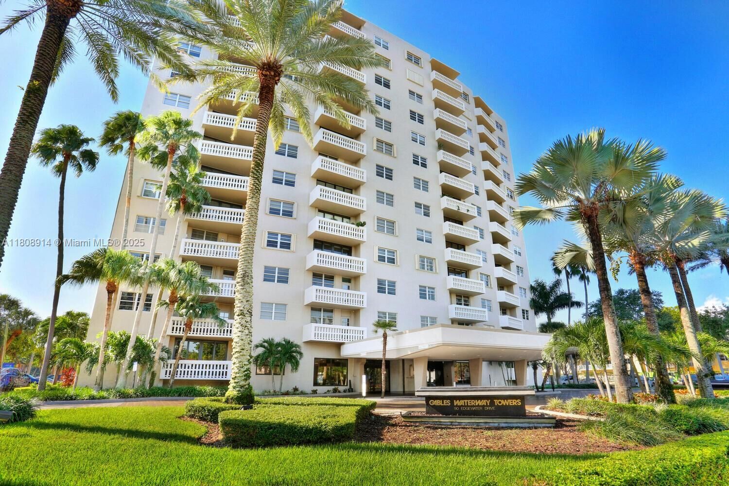 Property Photo: 90 Edgewater Dr 1122 FL 33133