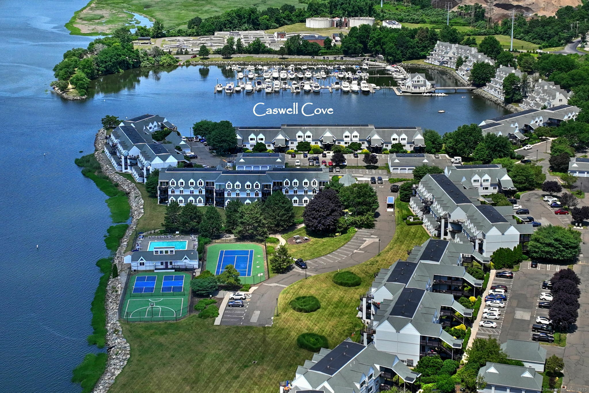 Property Photo: 714 Popes Island Road 714 CT 06461