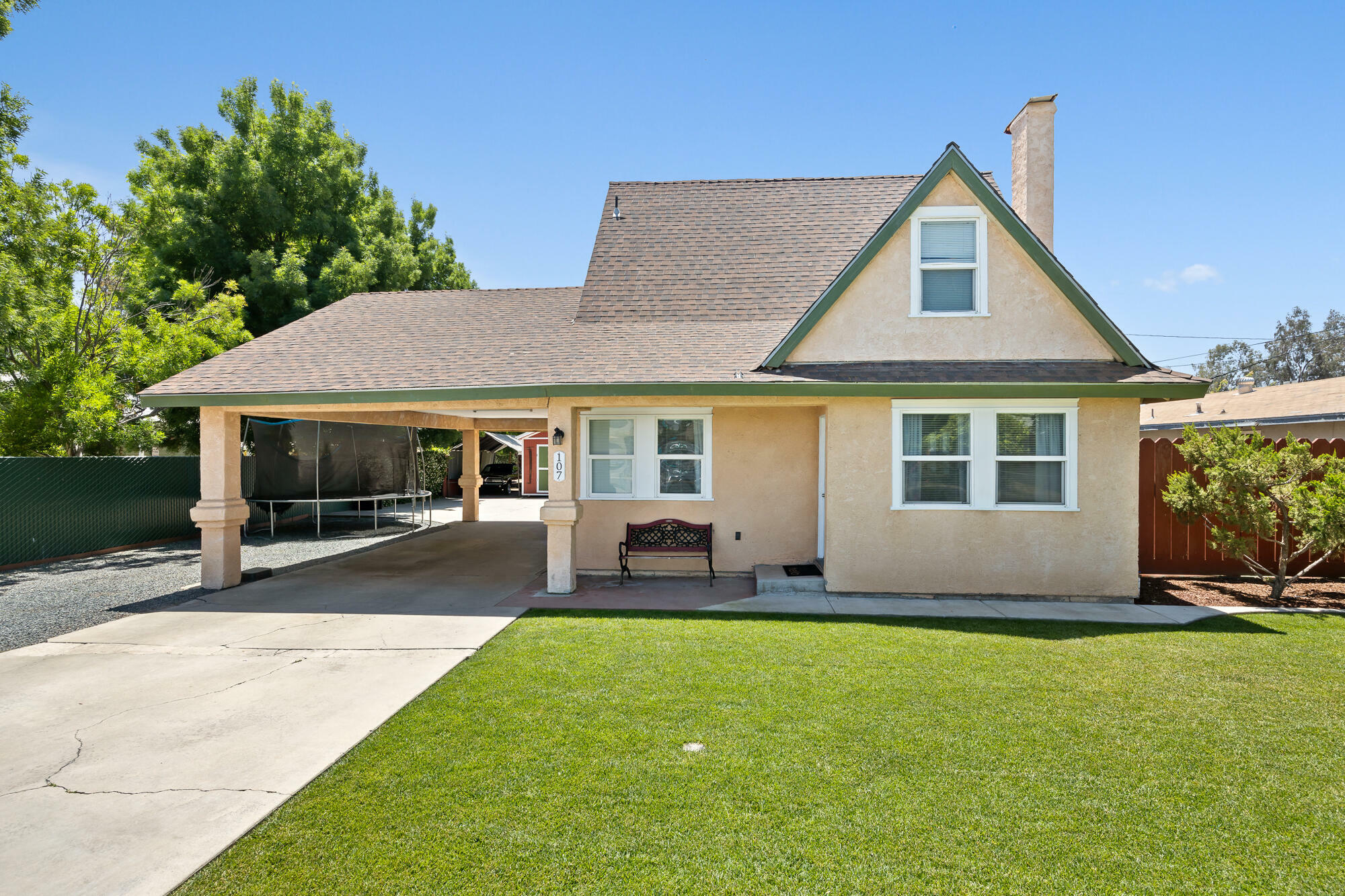 Property Photo: 107 E Mountain View Avenue CA 93257