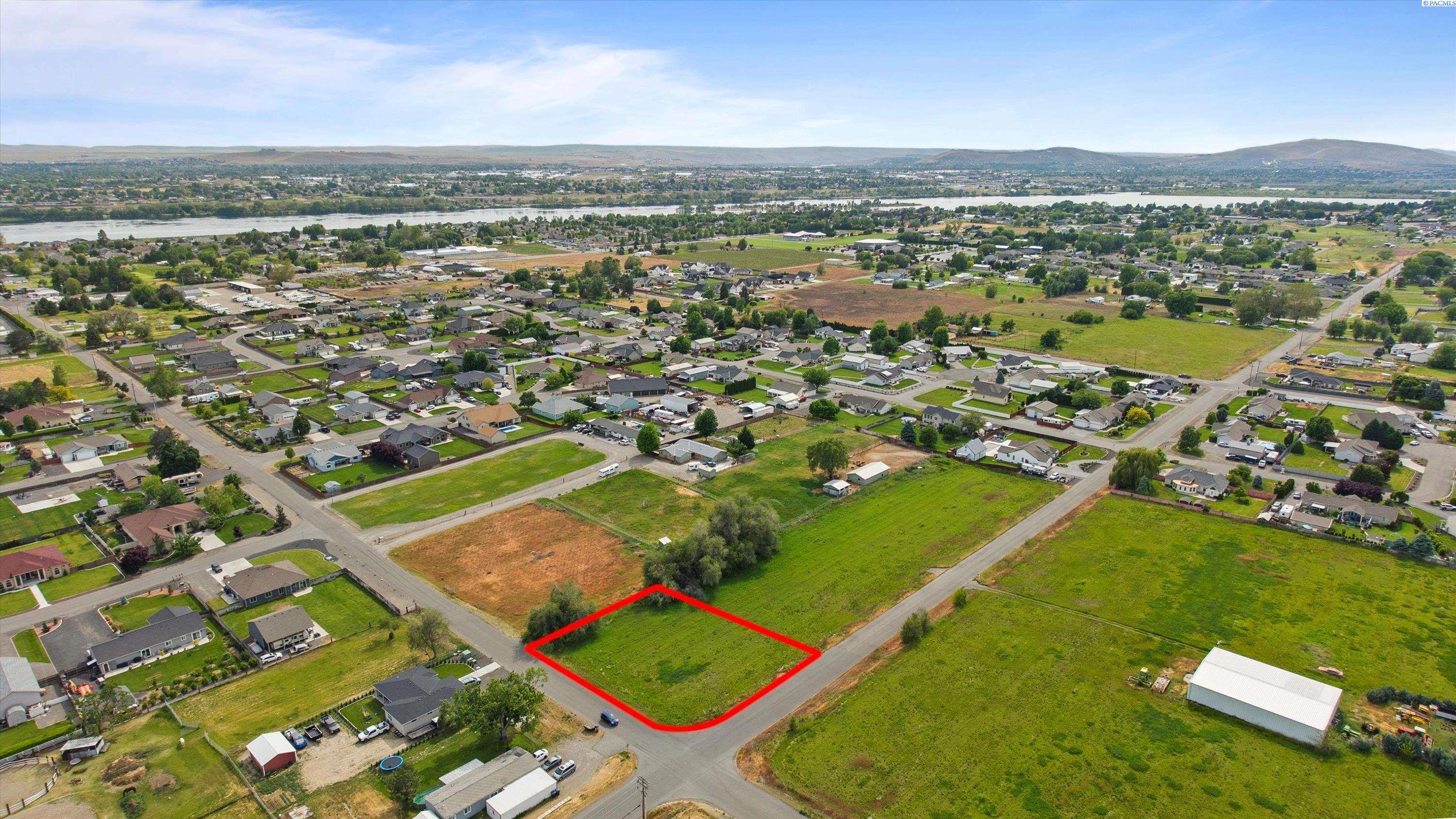 Property Photo: 6505 W Wernett Rd WA