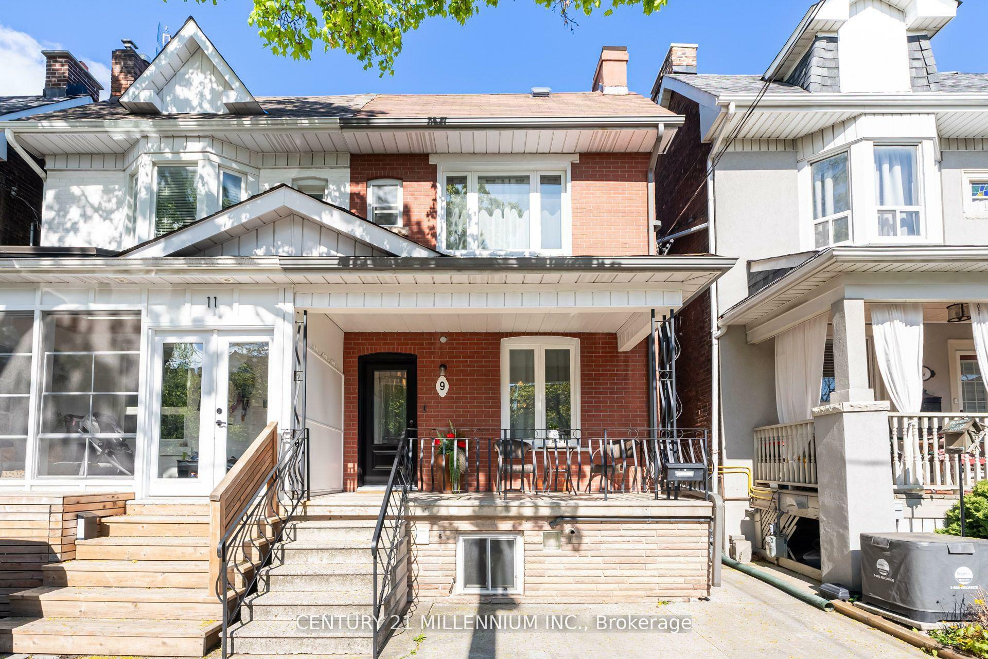 Property Photo:  9 Spring Grove Avenue  ON M6N 3H2 