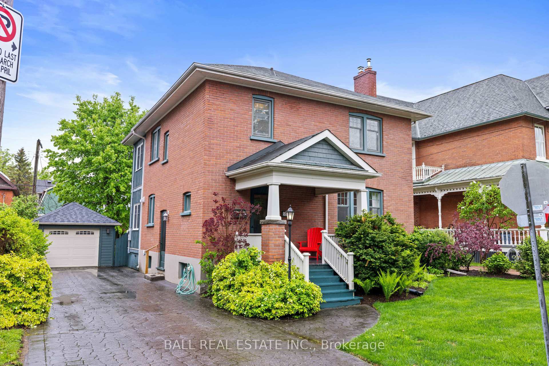 Photo de la propriété: 517 Gilmour Street ON K9H 2K1