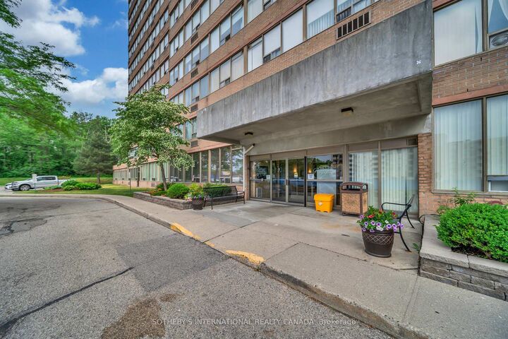 Property Photo:  3227 King Street E 312  ON N2A 3Z9 