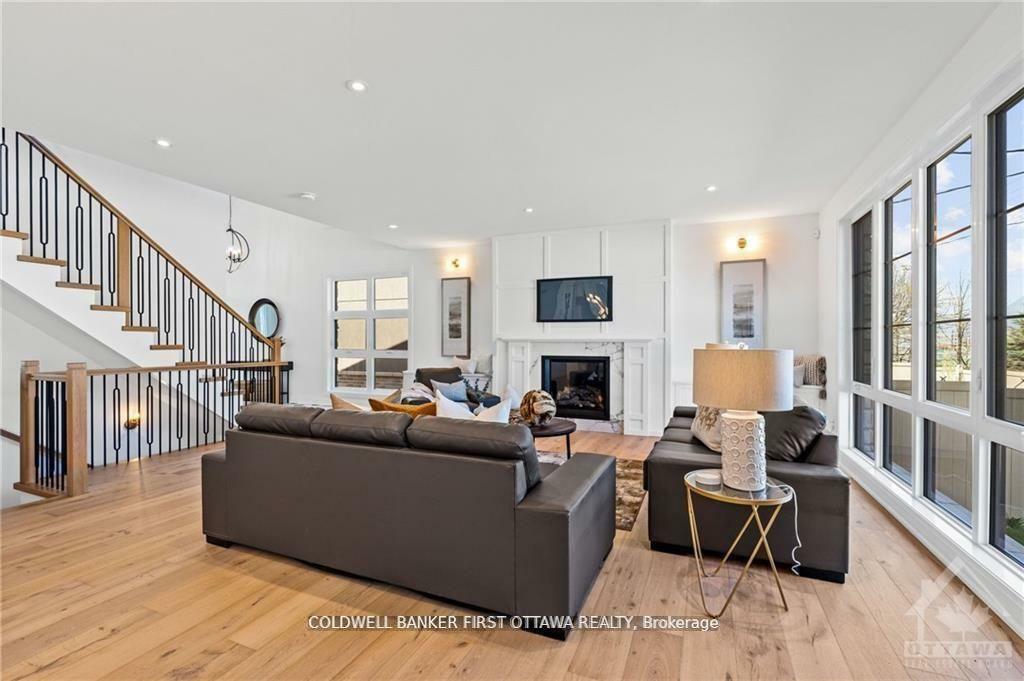 Photo de la propriété: 317 Westhill Avenue ON K1Z 7H7