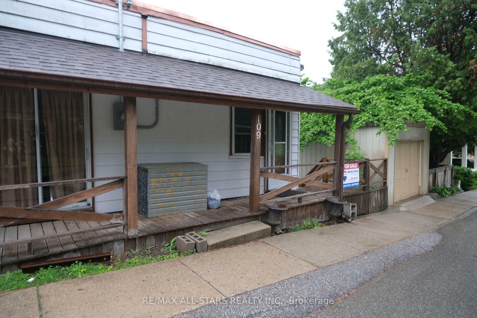 Property Photo: 109 Front Street ON N0B 2E0