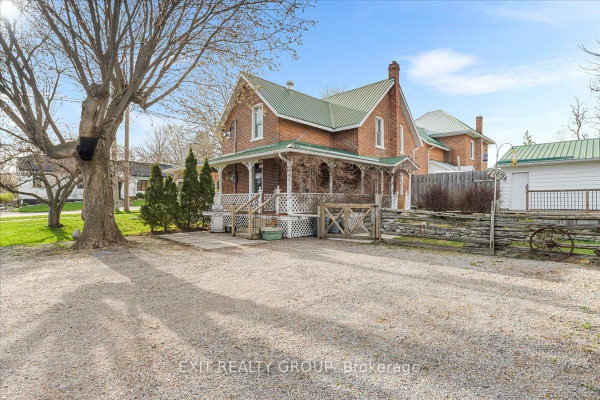 Property Photo: 207 Durham Street S ON K0K 2K0