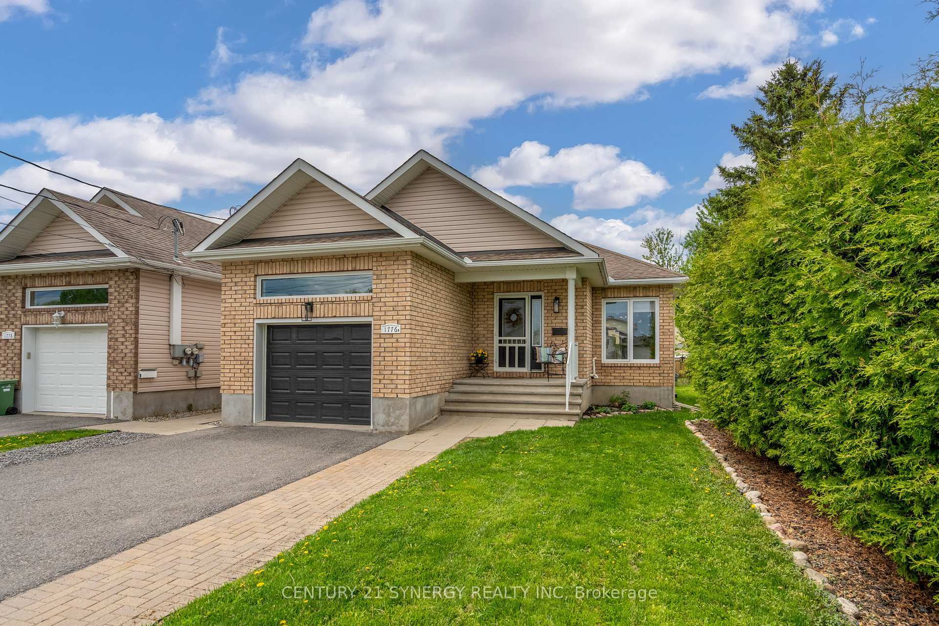 Photo de la propriété: 1776 Belcourt Boulevard ON K1C 1M5