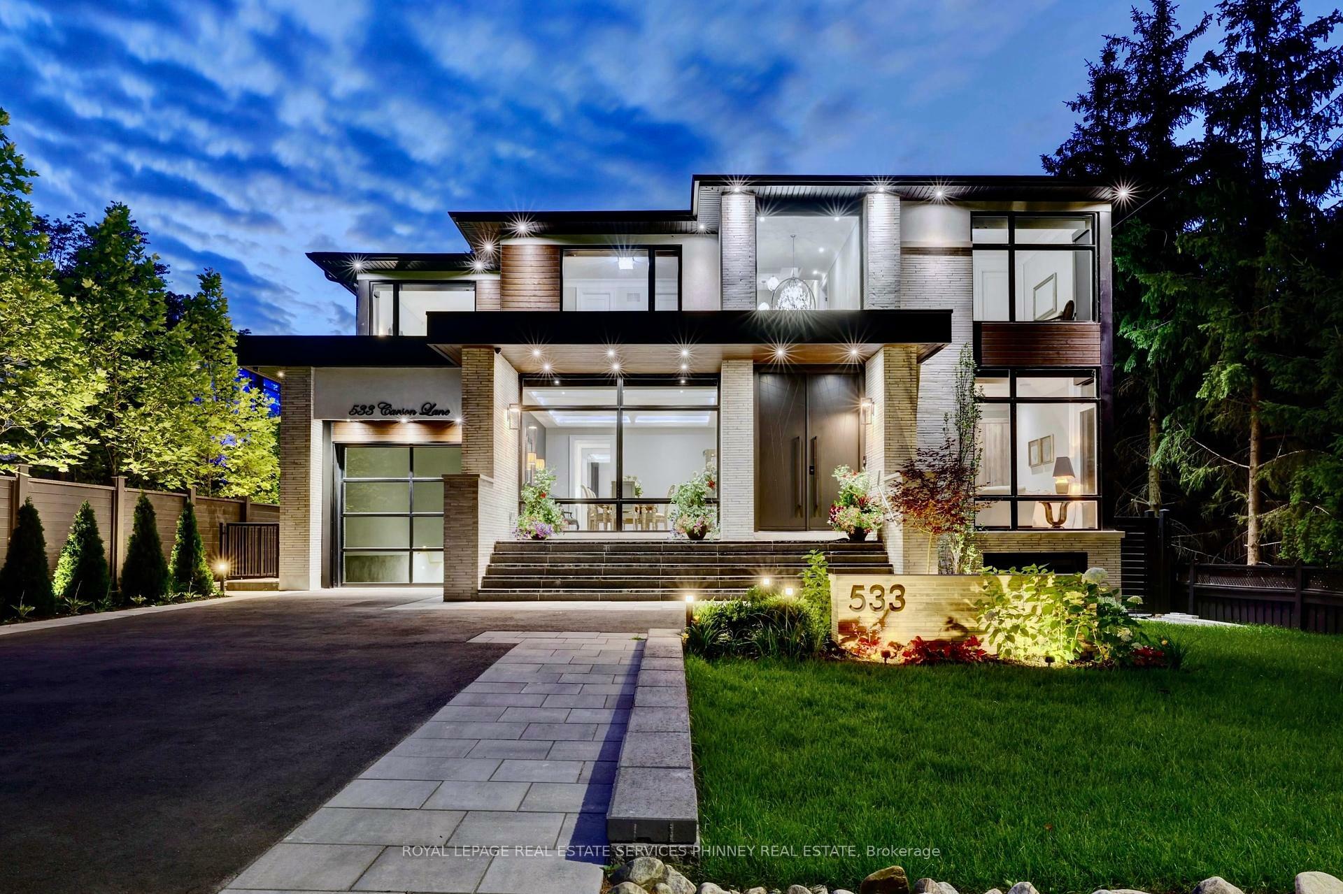 533 Carson Lane  Oakville ON L6J 6M3 photo