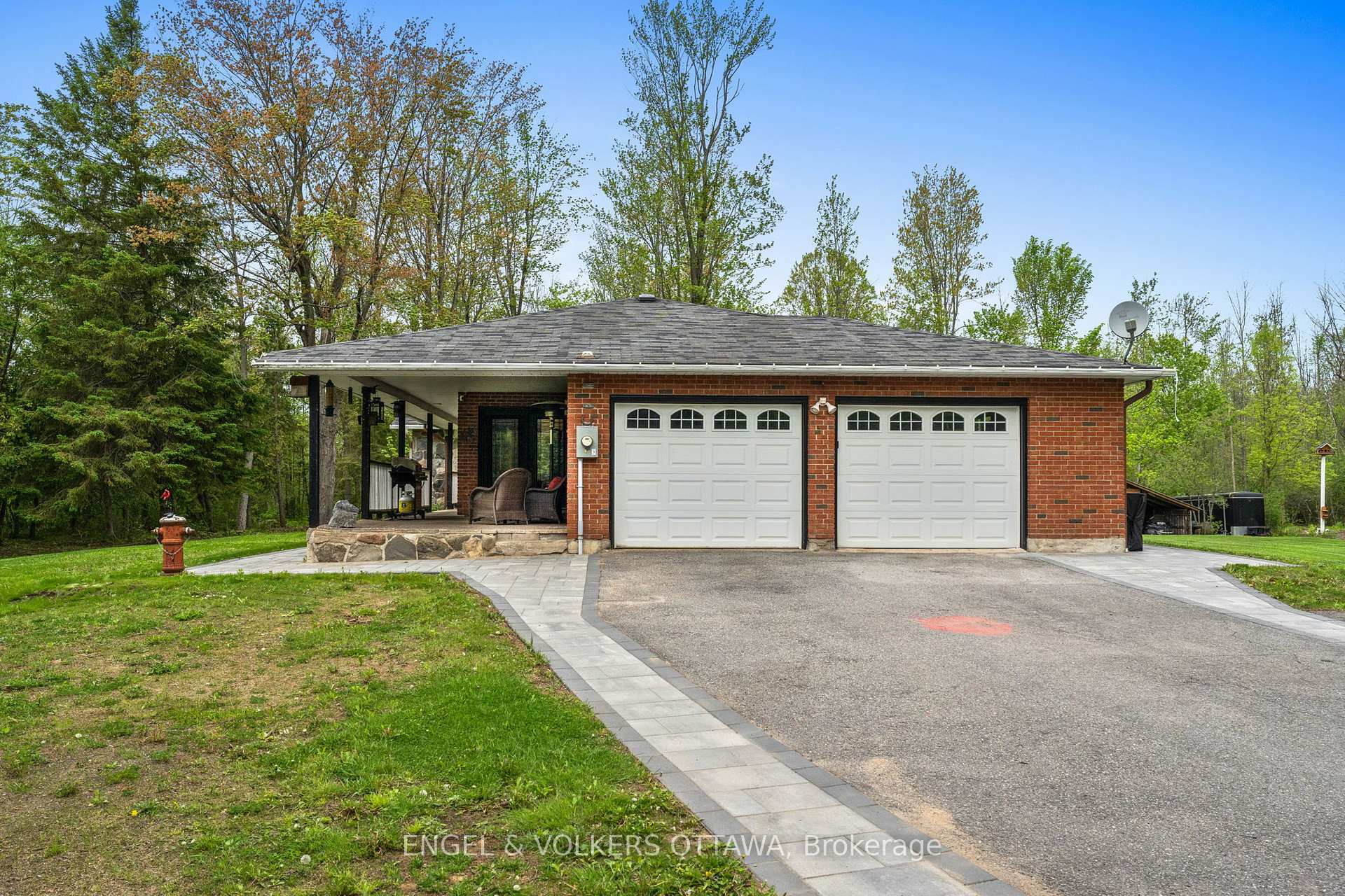 Property Photo: 2323 Reevecraig Road S ON K0G 1J0