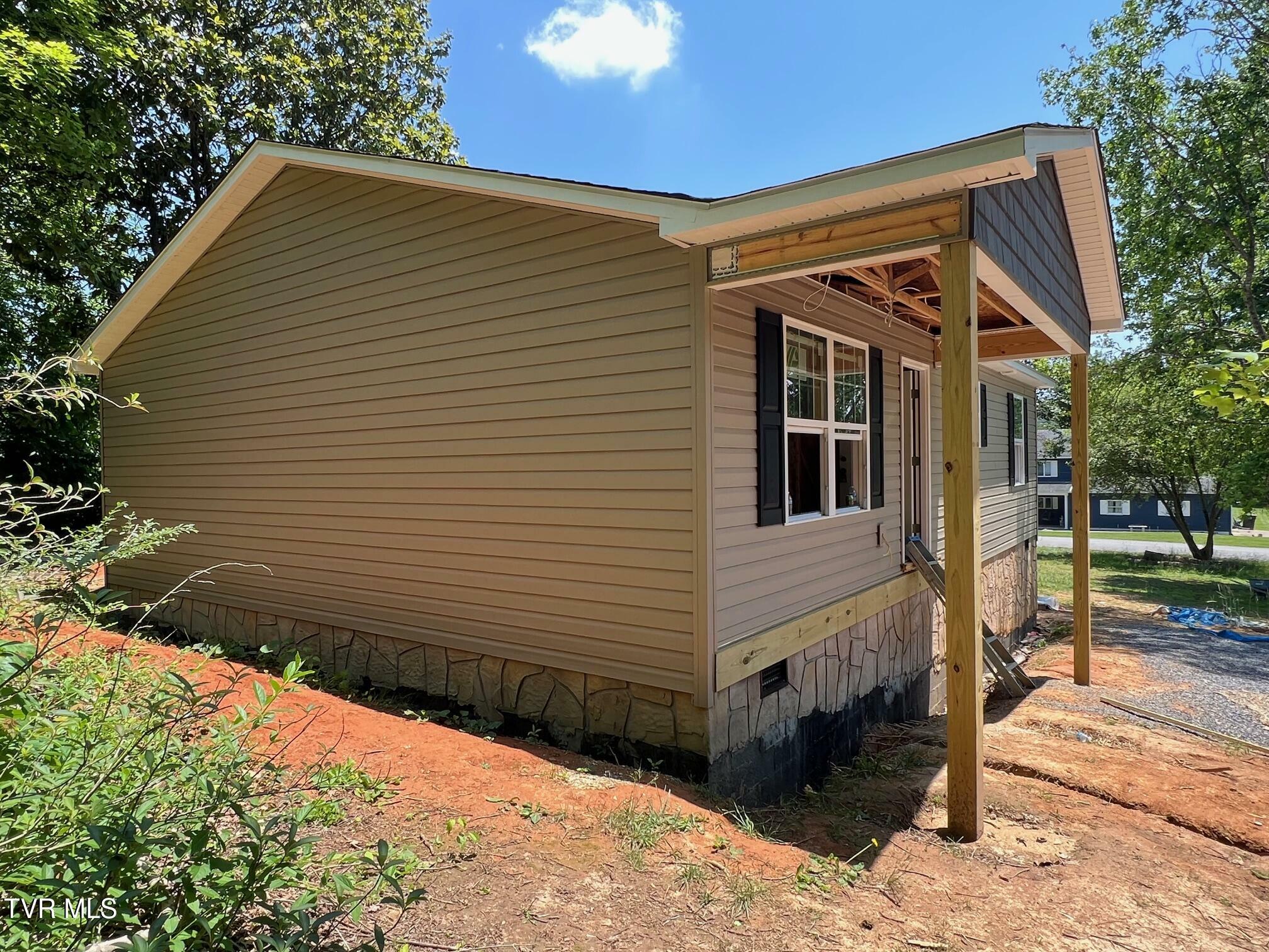 Property Photo: 136 Spurgeon Drive TN 37617