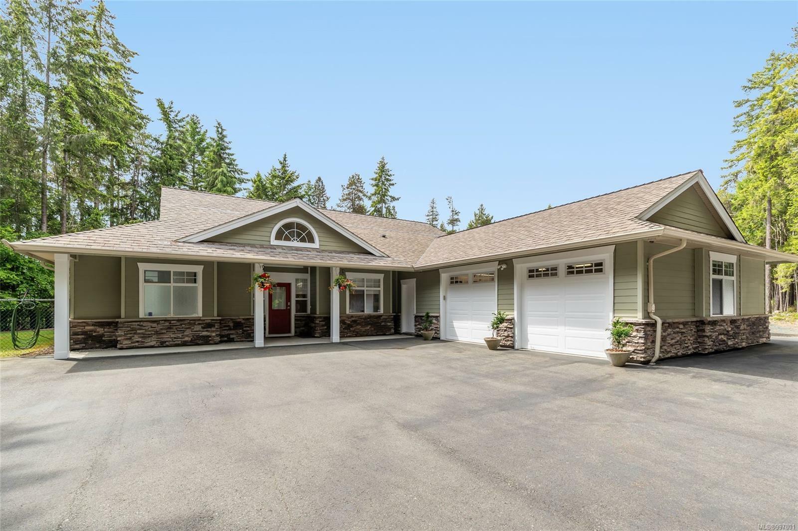 Property Photo: 900 Rivers Edge Dr BC V9P 9L6