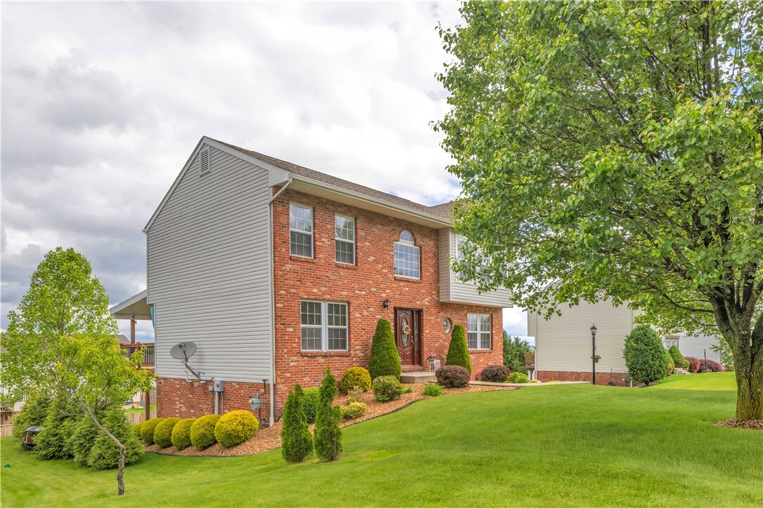 Property Photo: 125 Mary St PA 15061