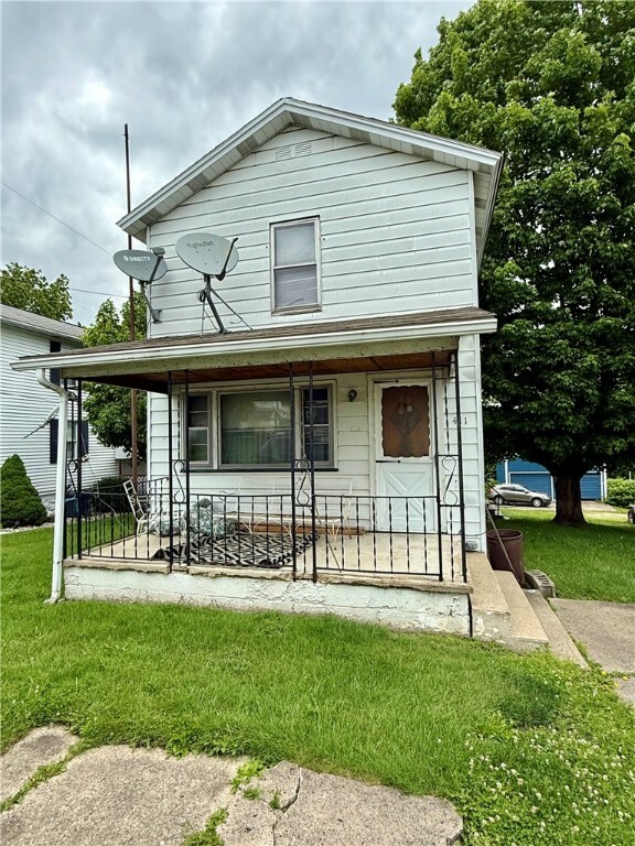 Property Photo: 411 East Ave PA 15413