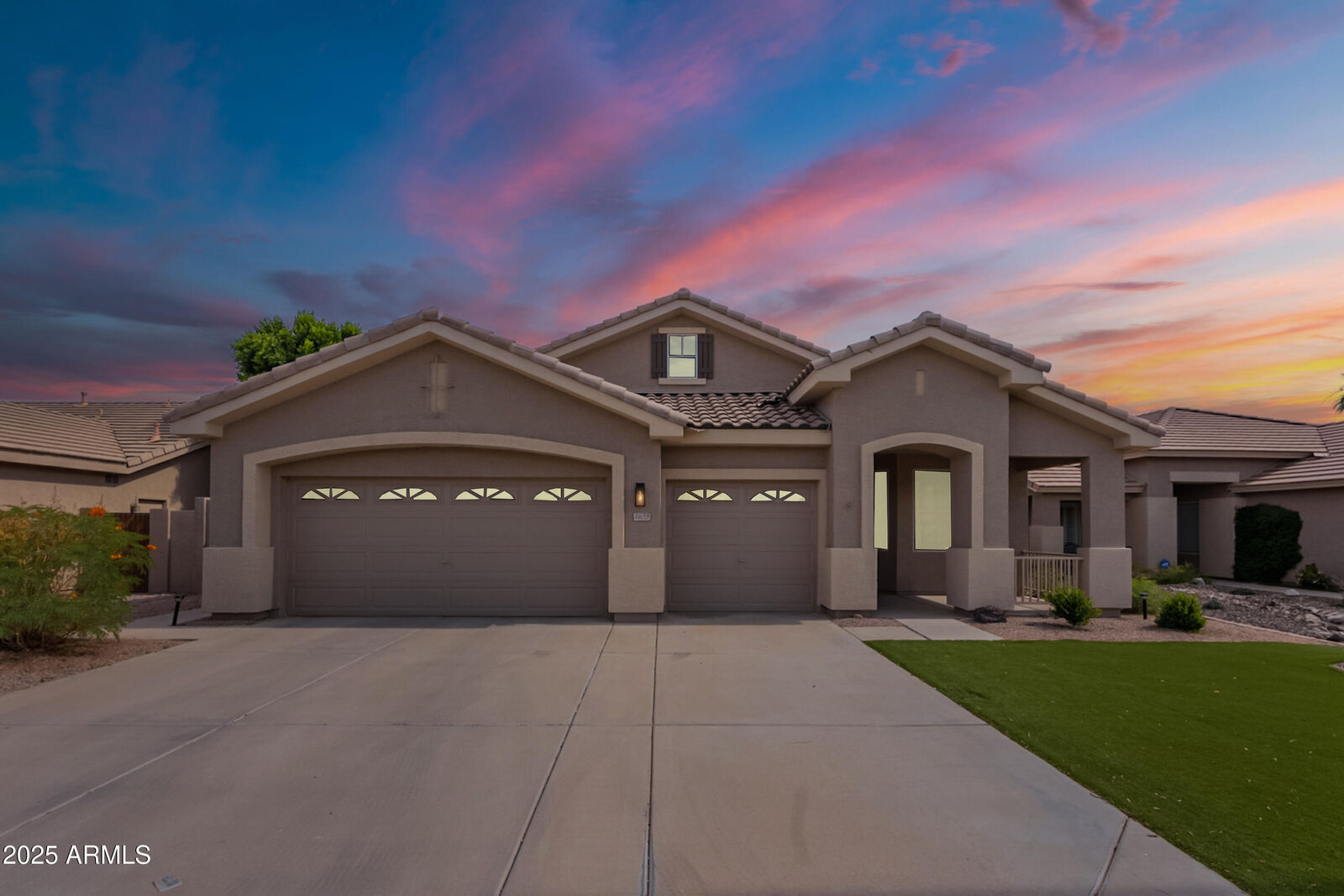 Property Photo:  1635 E Harrison Street  AZ 85225 