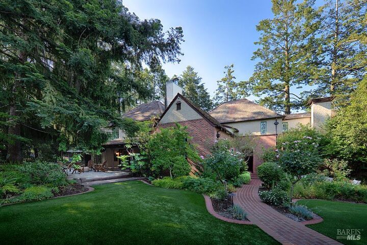 Property Photo:  3850 Montecito Avenue  CA 95404 