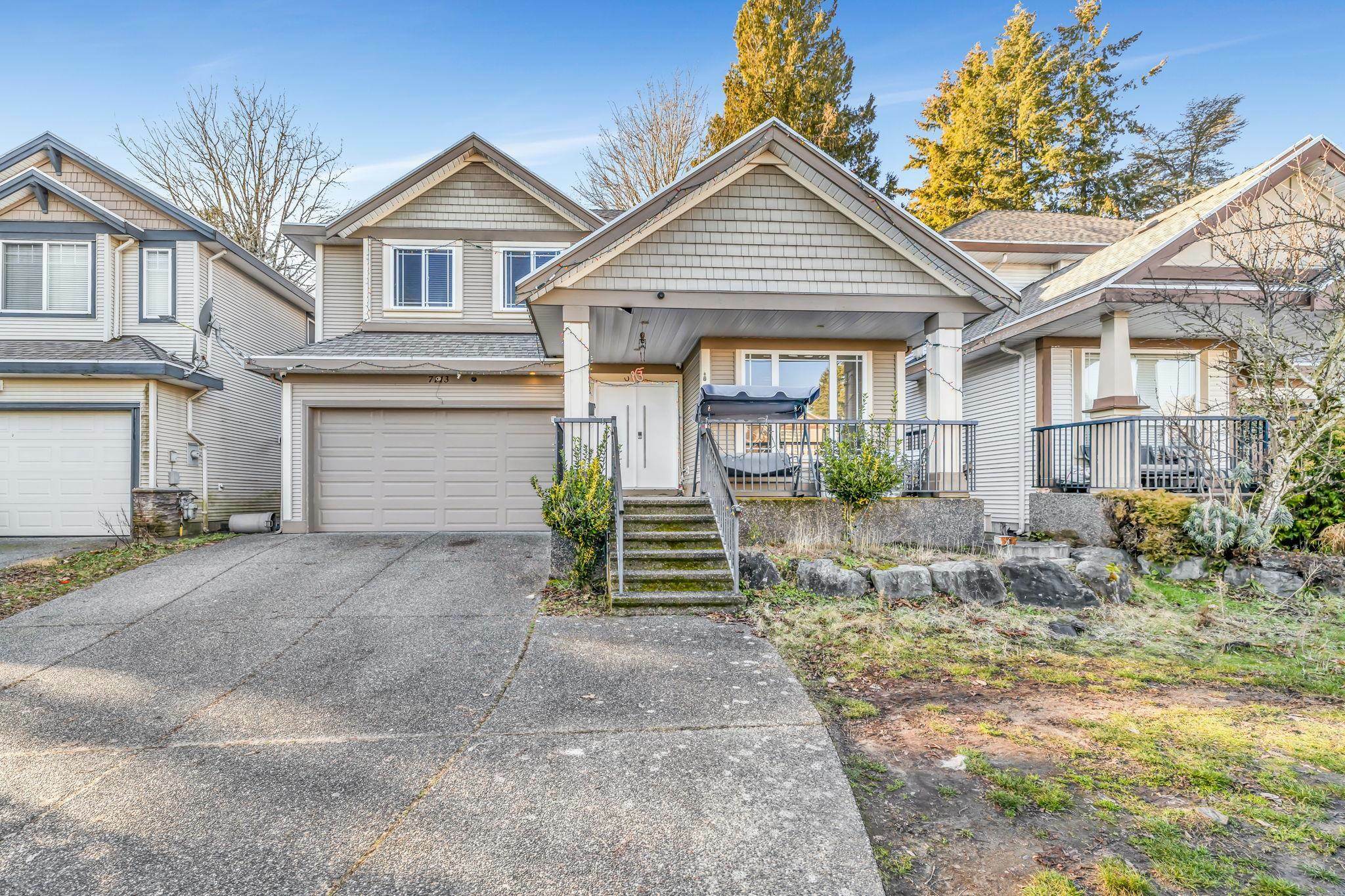 Photo de la propriété: 7113 147 Street BC V3S 4P7