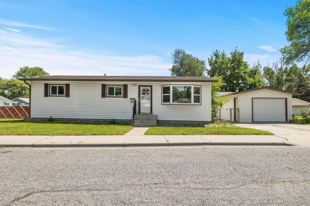 Property Photo:  304 Mountain View Lane  MT 59044 