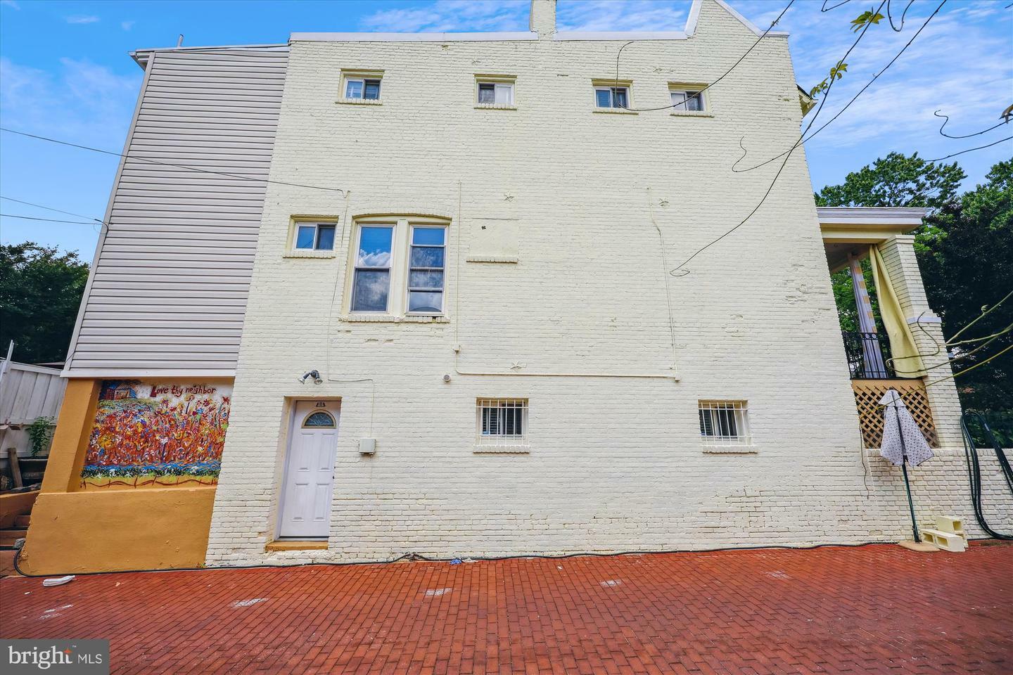 Property Photo: 1706 NE 1st Street NE DC 20002