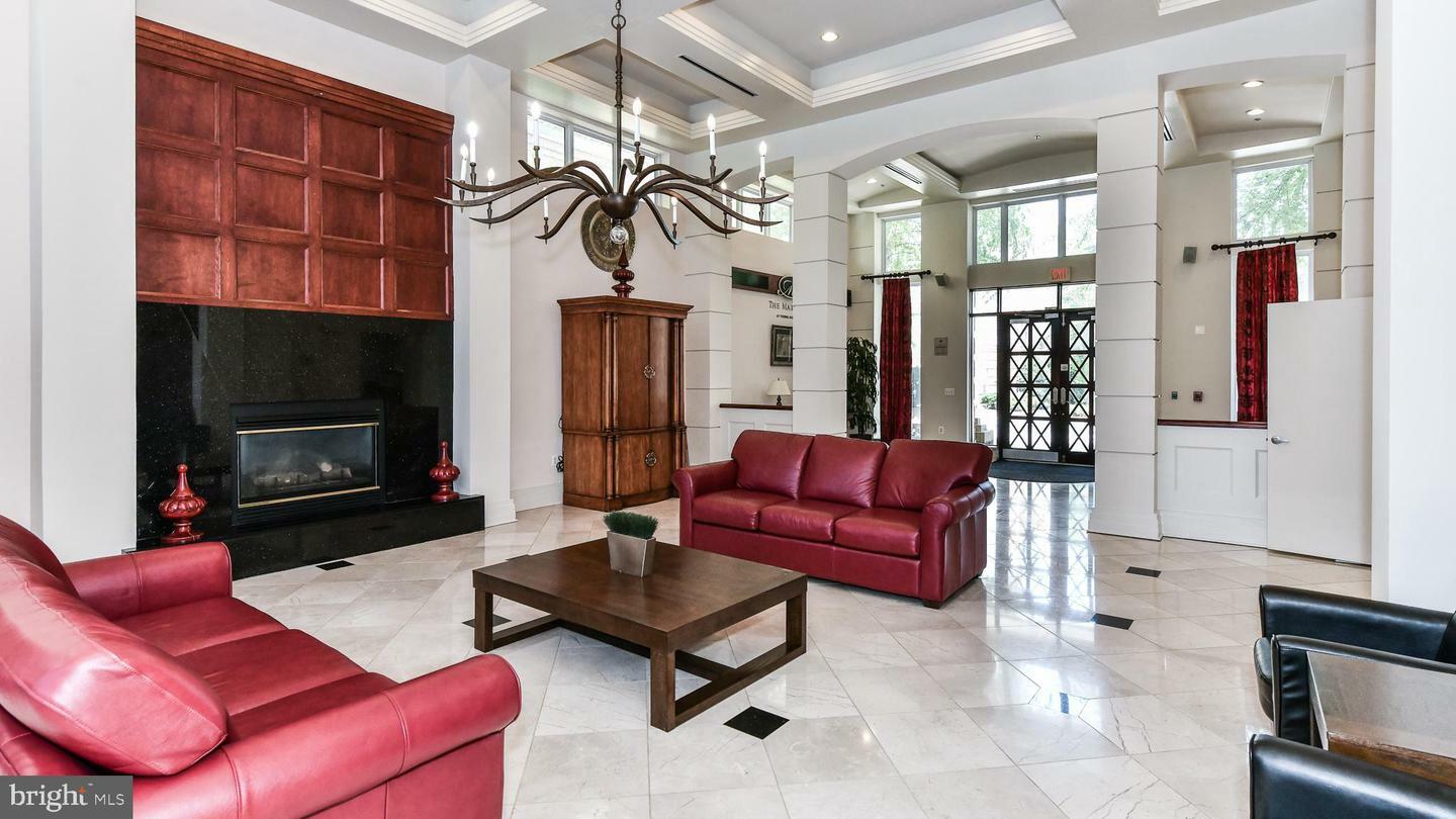 Property Photo: 9490 Virginia Center Boulevard 140 VA 22181