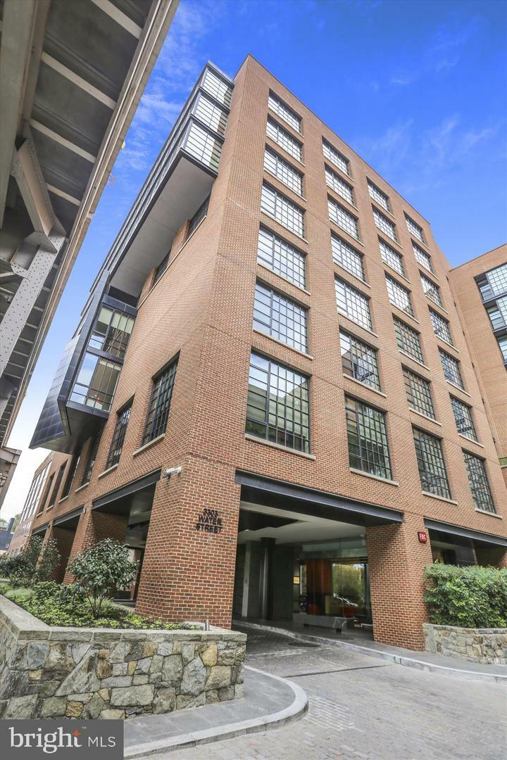 Property Photo:  3303 Water Street NW 5N  DC 20007 