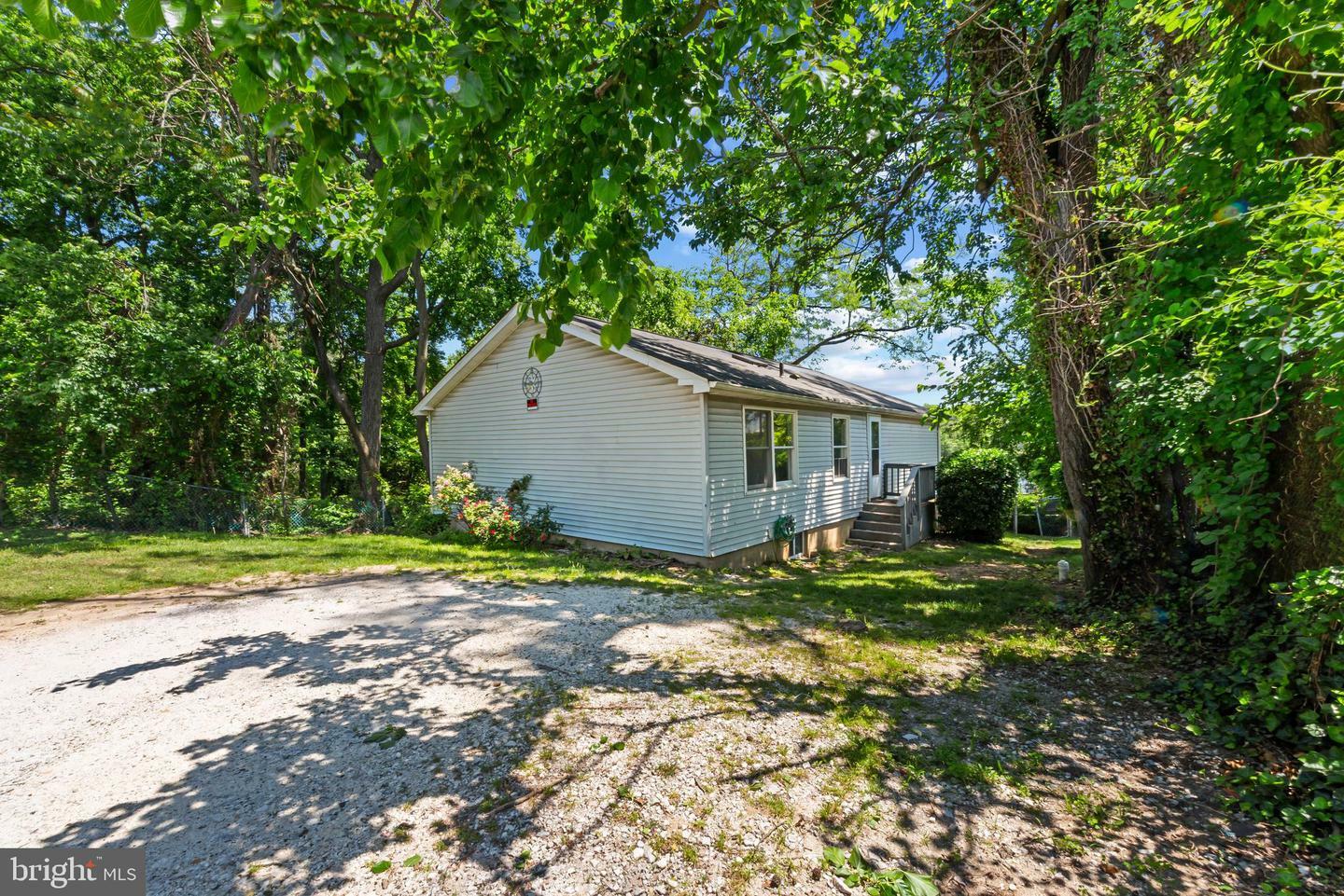 Property Photo: 7823 Leymar Road MD 21060