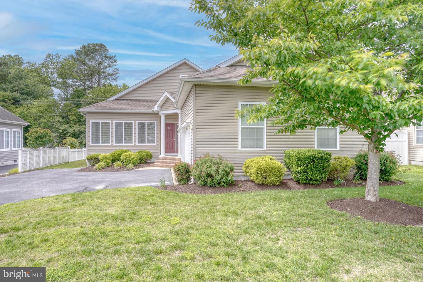 Property Photo:  15 Little Birch Drive  DE 19963 