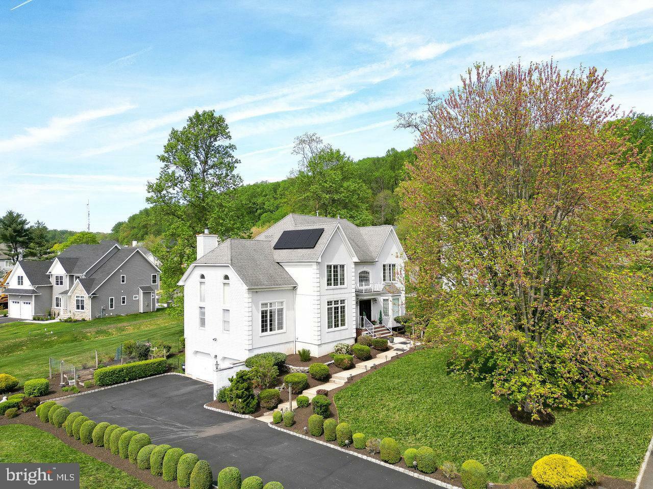 Property Photo: 48 Sycamore Way NJ 07059
