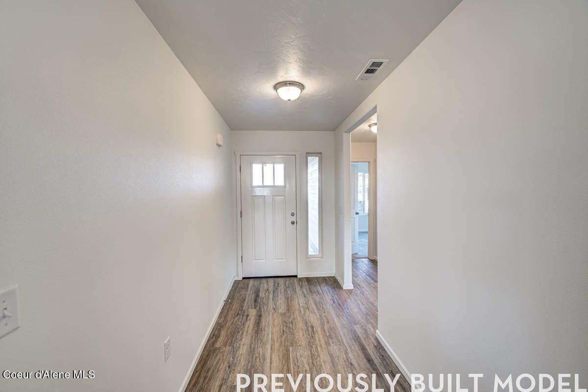 Property Photo: 10073 Liverpool Loop ID 83835