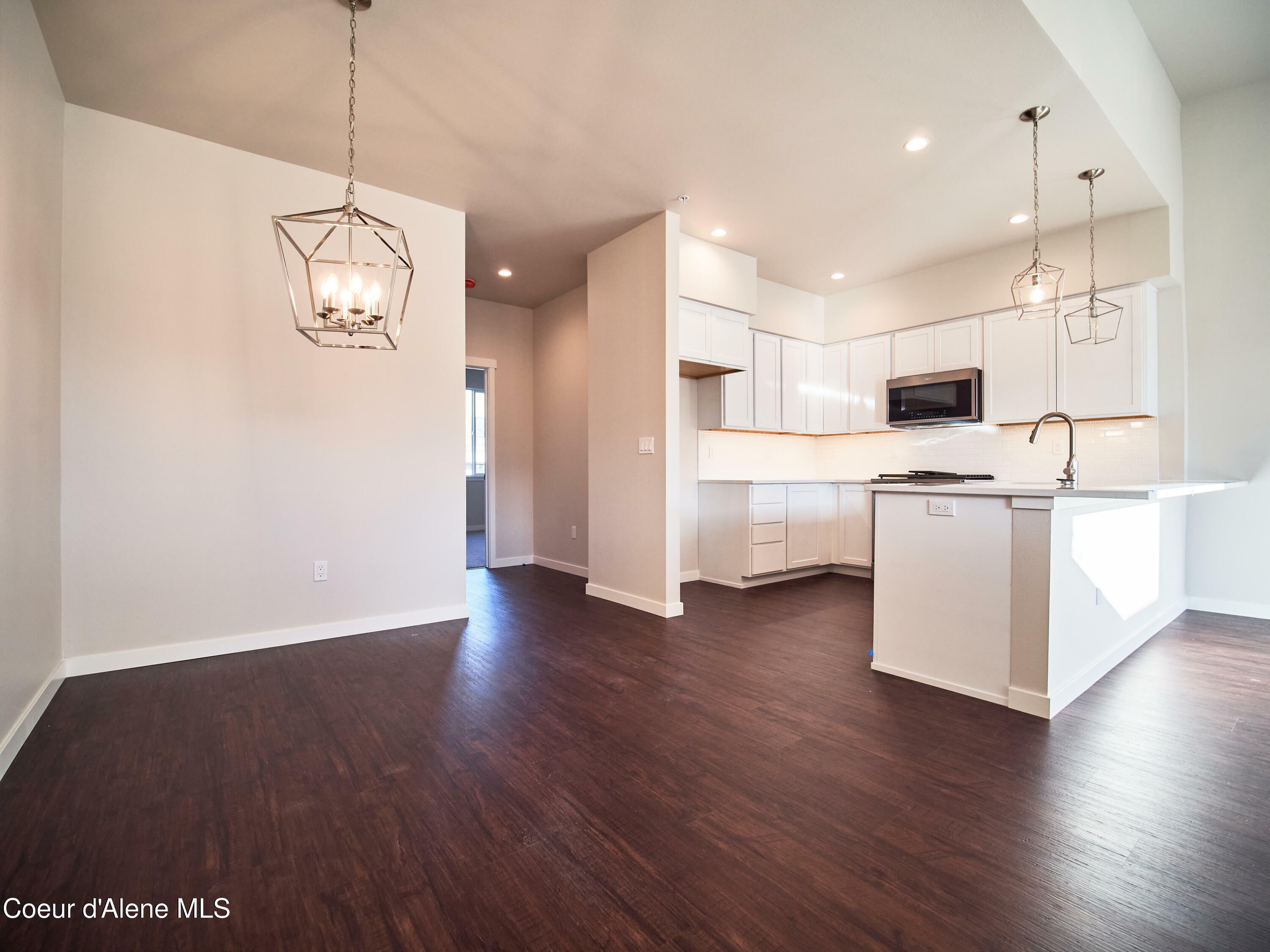 Property Photo: 898 E Railroad Avenue ID 83854