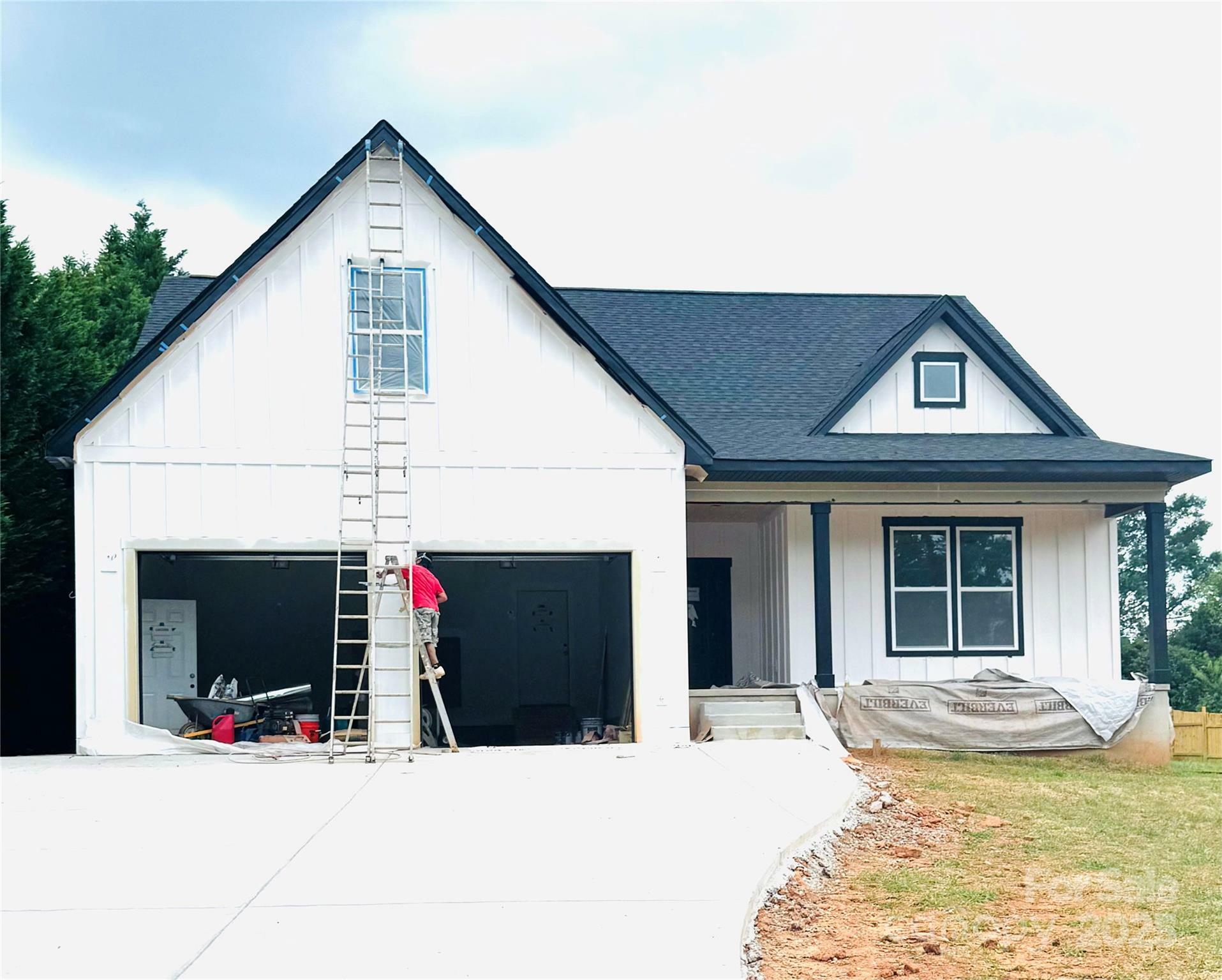 Property Photo: 2589 Polo Lane NC 28650