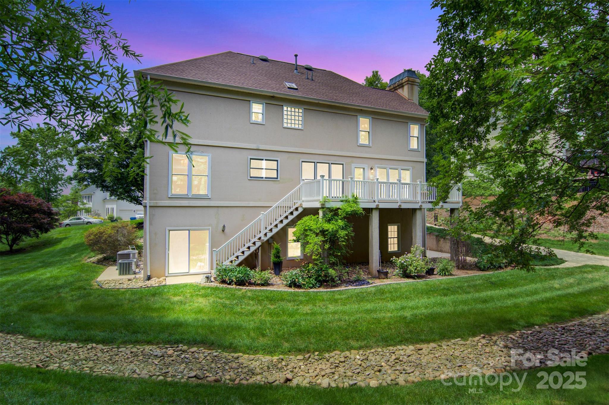 Property Photo: 133 37th Avenue Place NW NC 28601