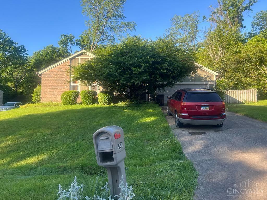 Property Photo: 557 Williamsburg Court OH 45244