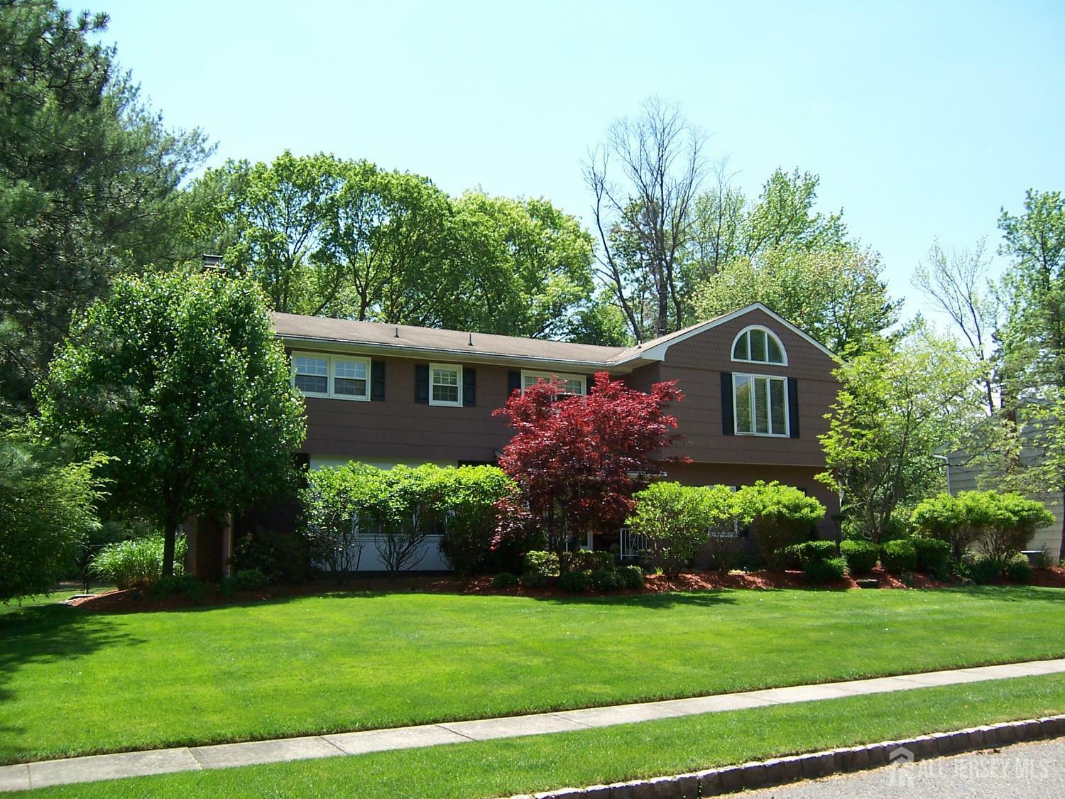 Property Photo:  10 Margie Road  NJ 08816 