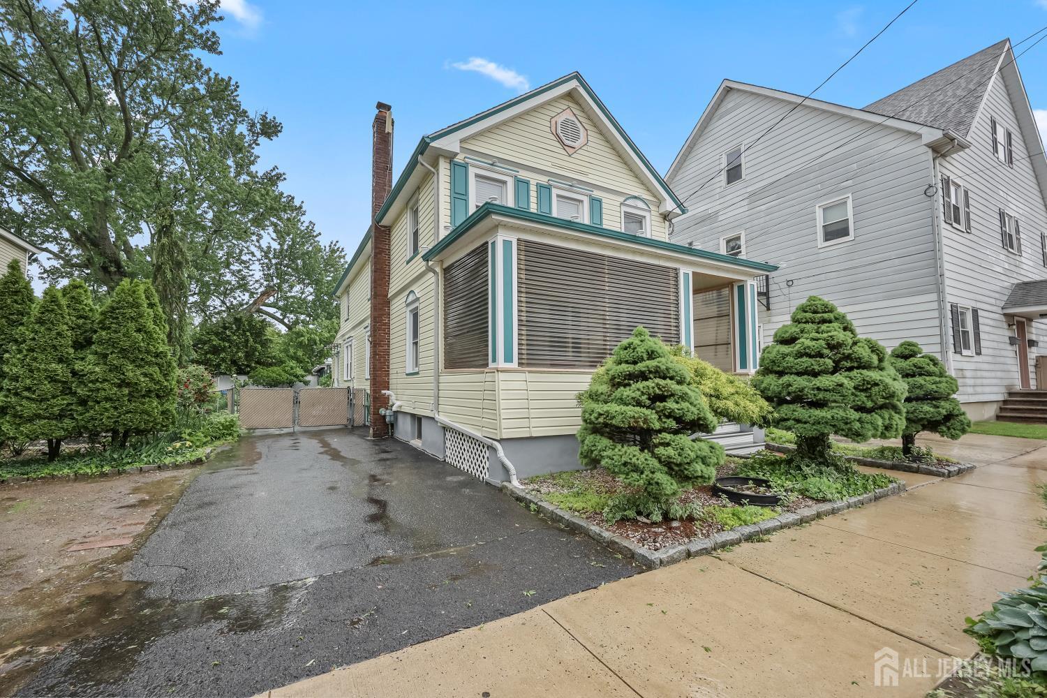 Property Photo:  365 E John Street  NJ 08879 