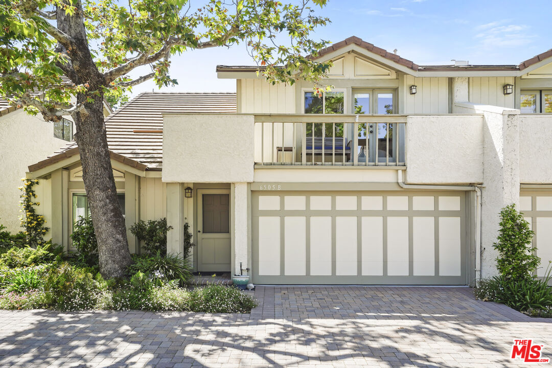 Property Photo: 6505 Dume Dr CA 90265