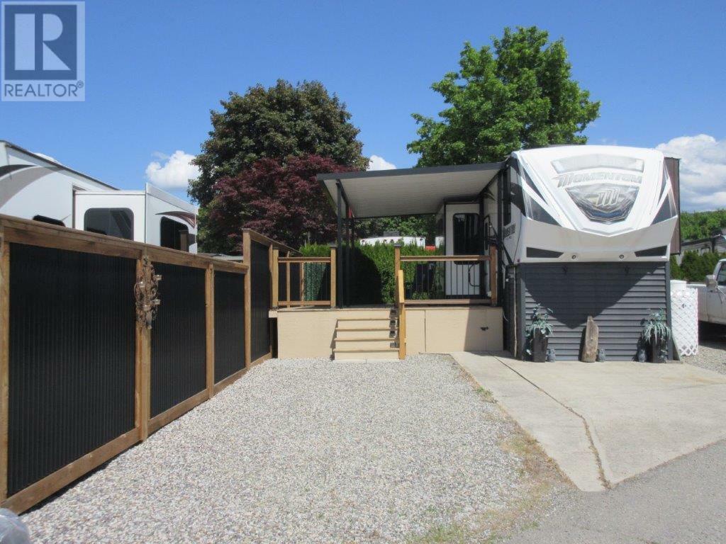 Property Photo: 415 Commonwealth Road 570 BC V4V 1P4