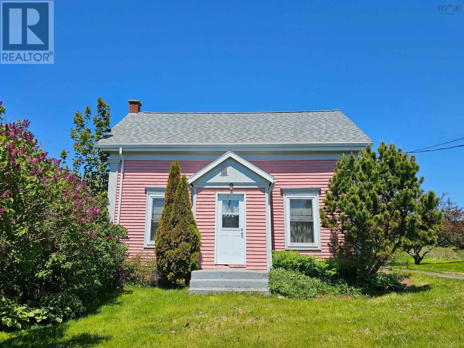 8041 Highway 215  Selma NS B0N 1T0 photo