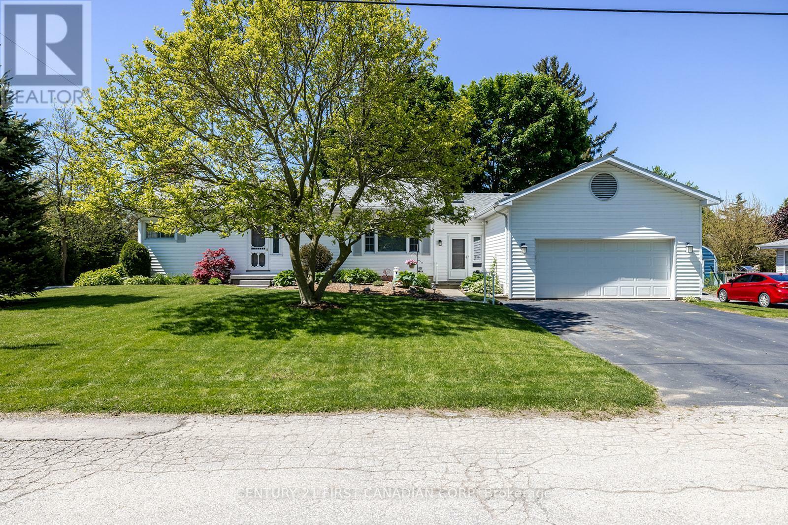 Property Photo: 226 Margaret Street ON N0L 1J0