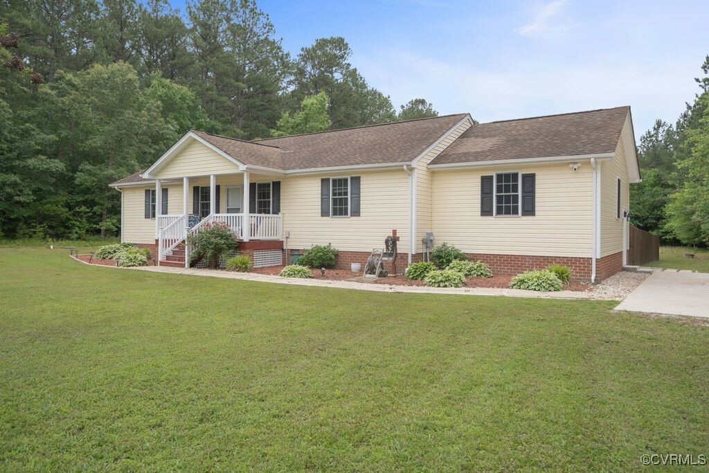 13385 Centerville  Disputanta VA 23842 photo