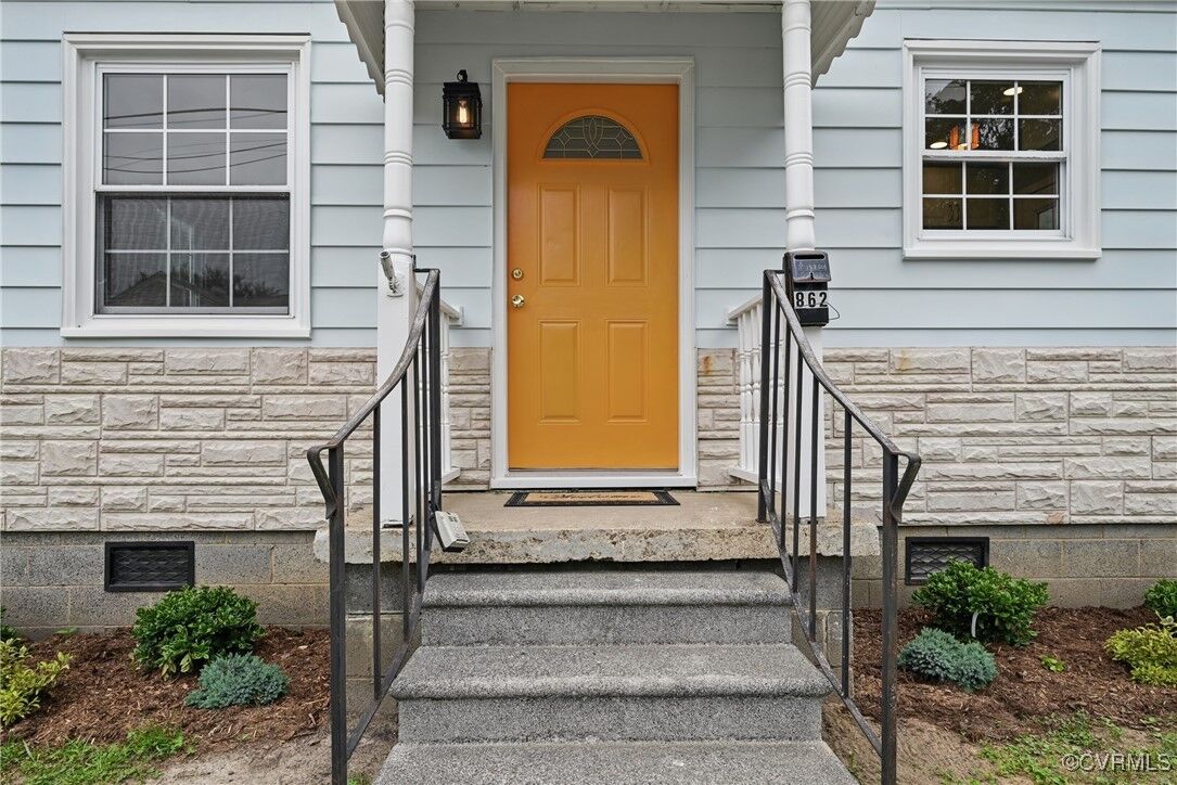 Property Photo:  862 Apperson Street  VA 23803 
