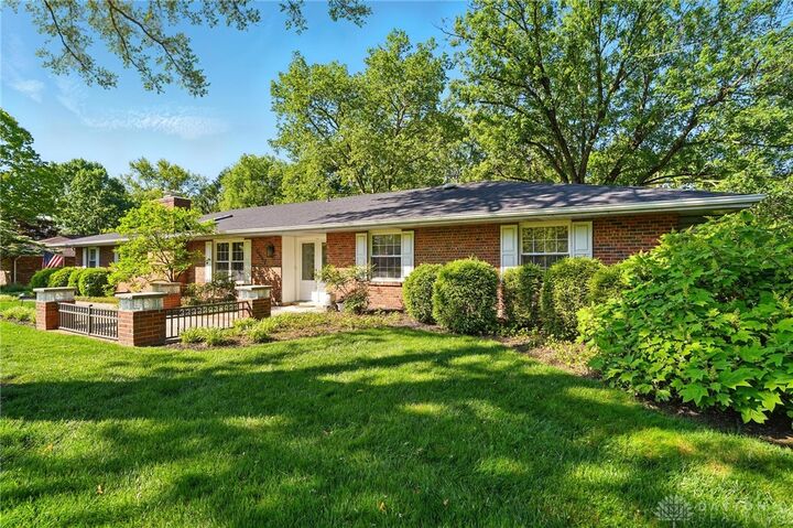 5447 Royalwood Drive  Dayton OH 45429 photo