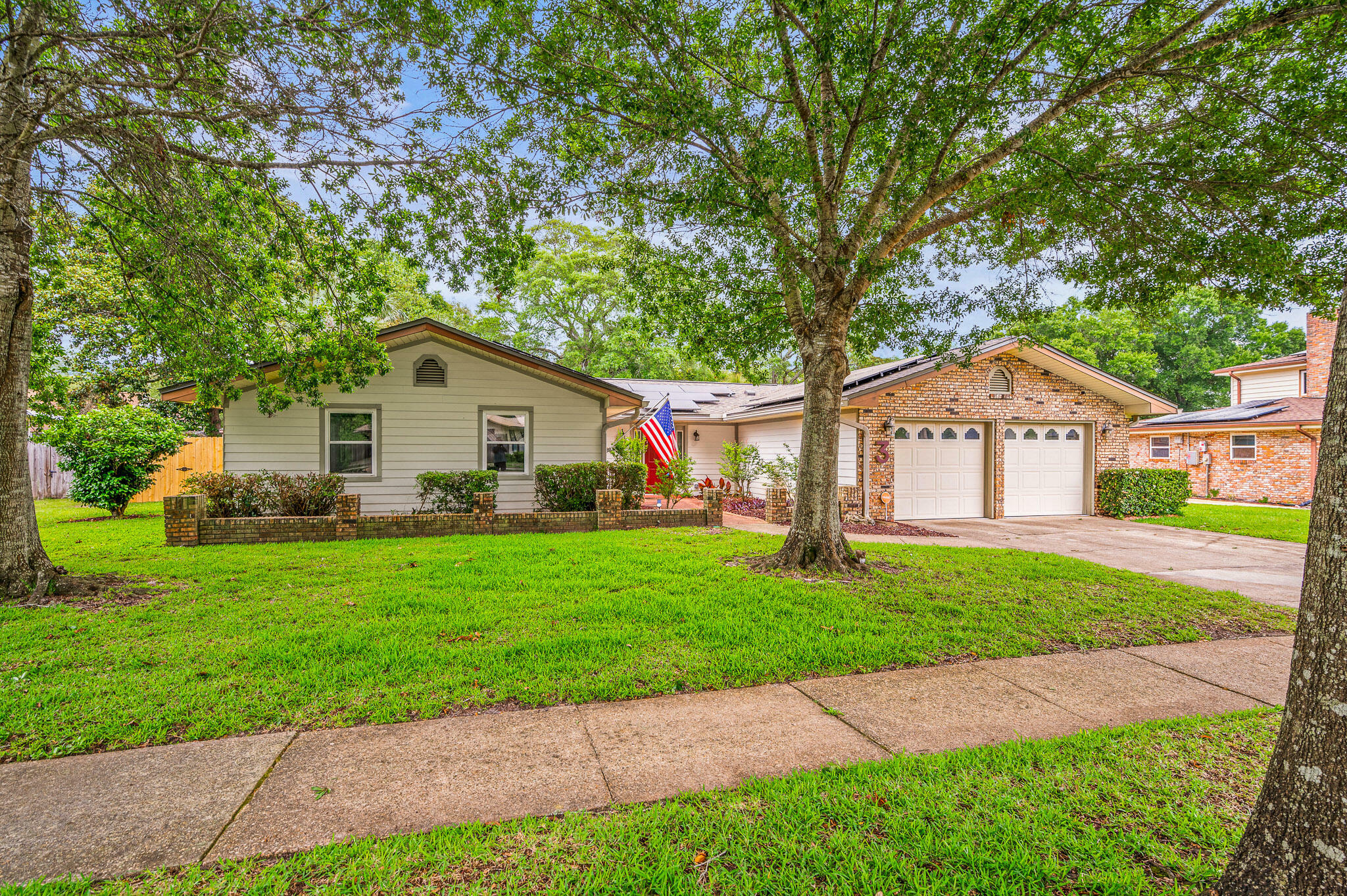 Property Photo: 3 NE Windsor Lane FL 32547