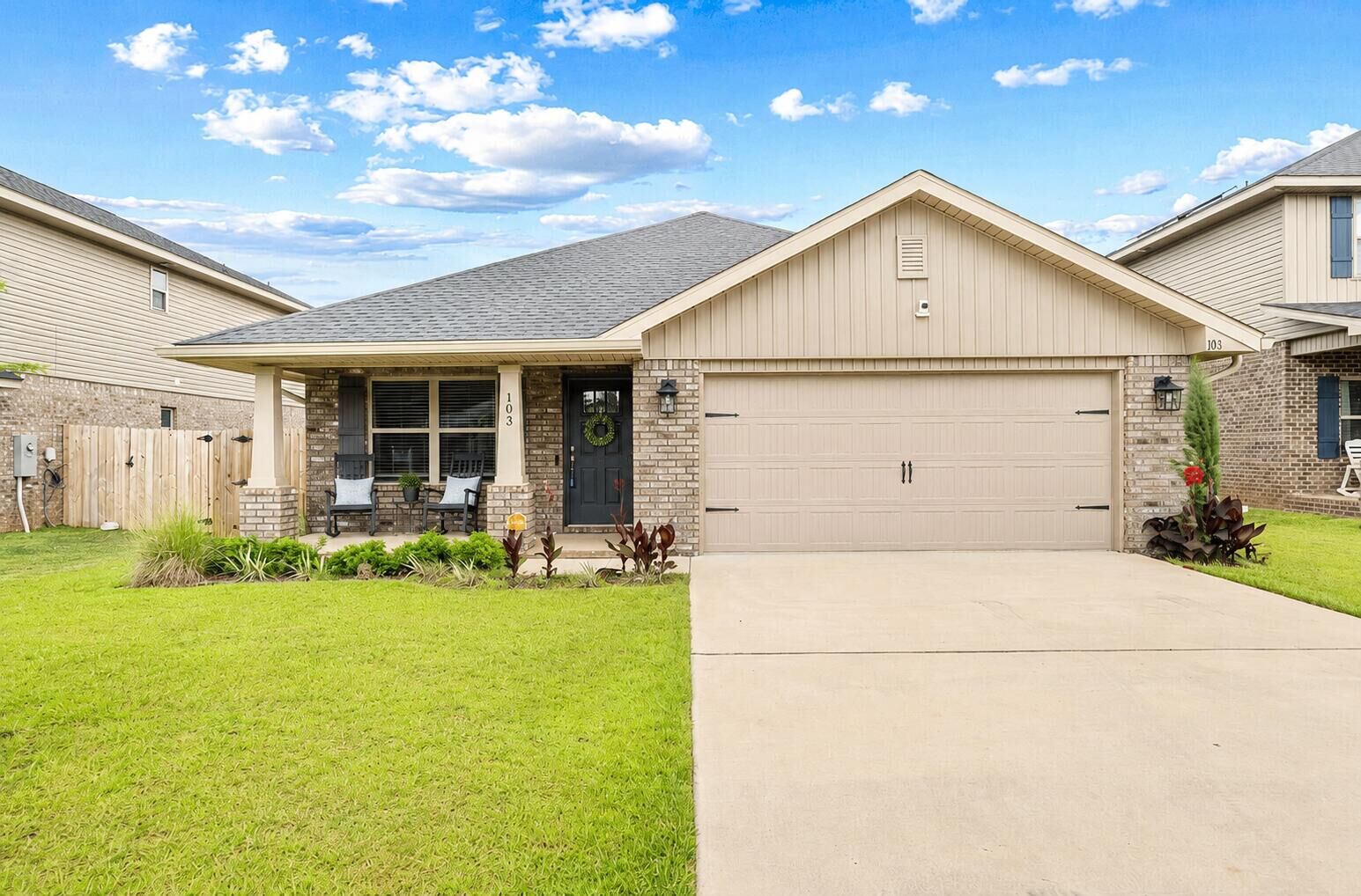 Property Photo:  103 Ridgeway Circle  FL 32536 