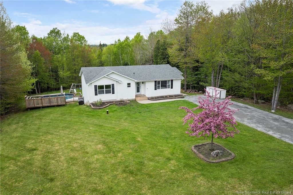 Property Photo: 16 Wesley Way NB E3A 9P1