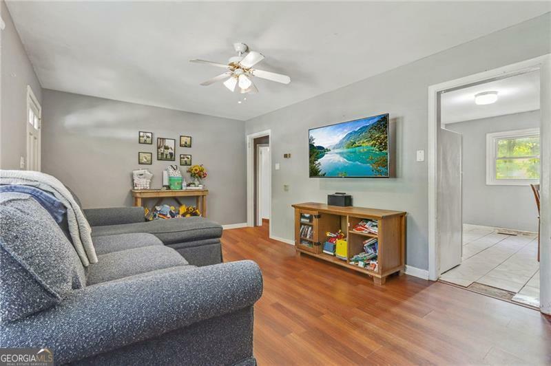 Property Photo: 118 Greenwood Street GA 30213