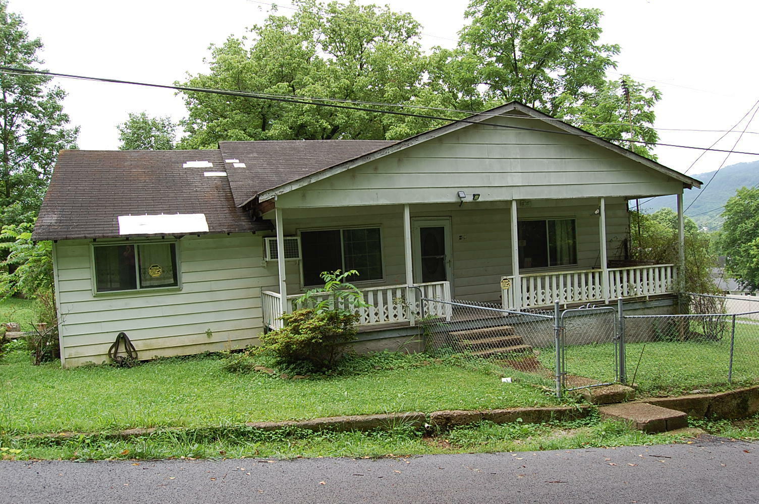 358 Poplar Street  Soddy Daisy TN 37379 photo