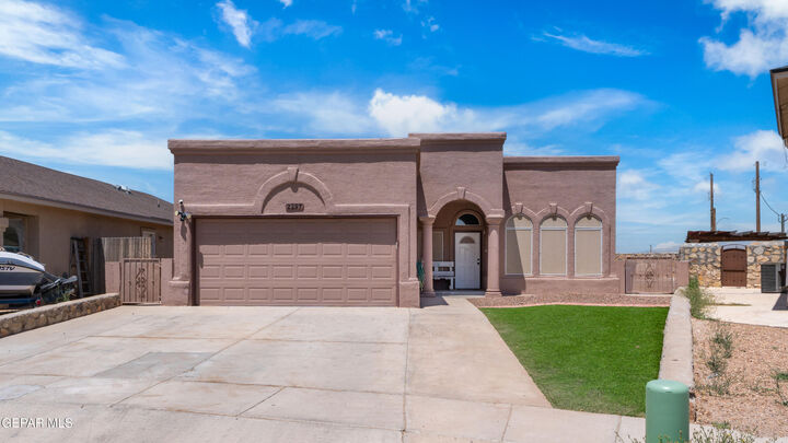 Property Photo: 2297 Lisa Sherr Street TX 79938